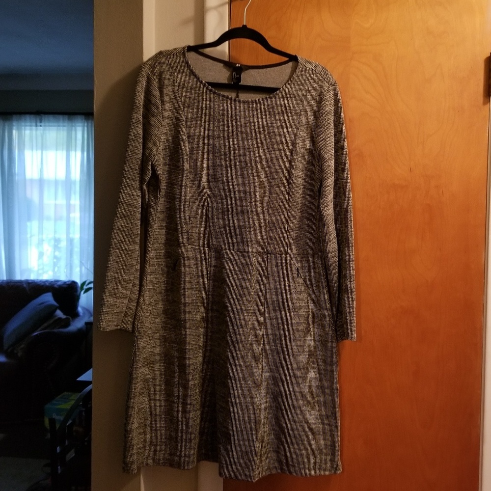 H&M large long sleeve dress